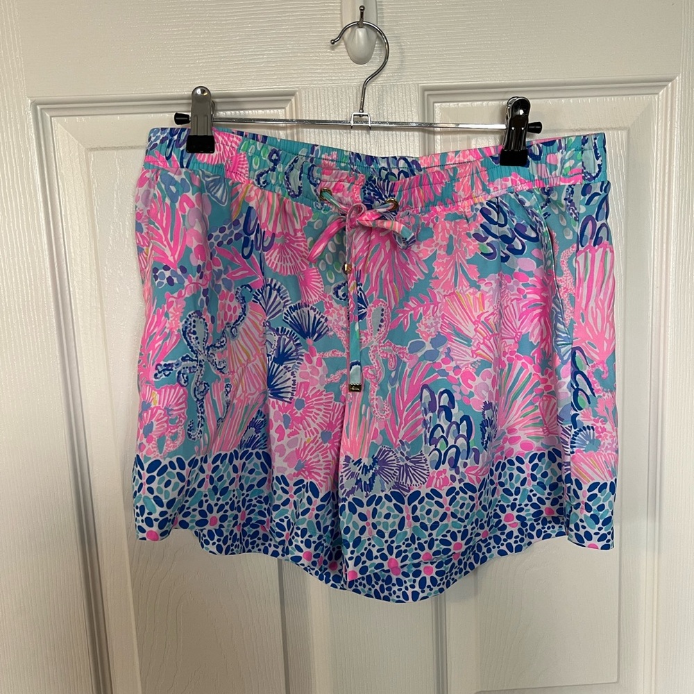 Colorful Floral Print Shorts Lilly Pulitzer size M